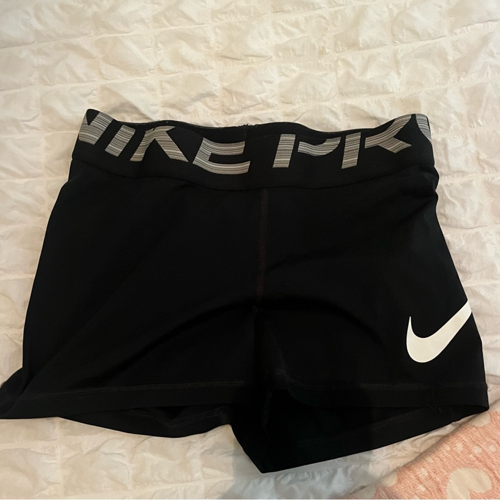 Nike pro shorts M